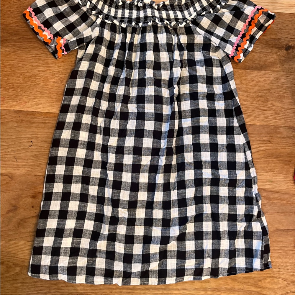 Black and white dress